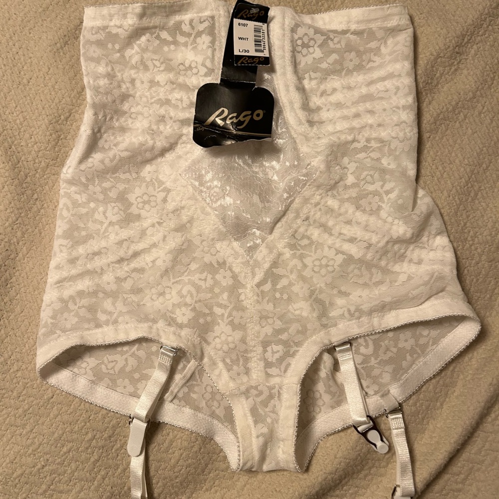 NWT Rago Lace ivory High-Waist Shapewear Girdle with Garters